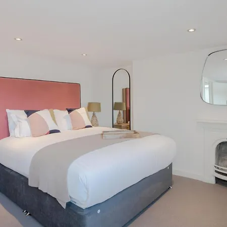 Redcliffe Parade No 9 I Centre * 布里斯托