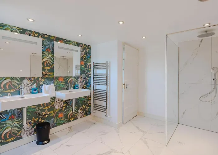 Redcliffe Parade No 9 I Centre Bristol