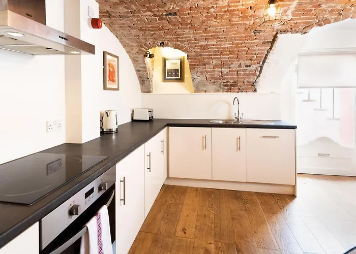 Redcliffe Parade No 9 I Centre Daire