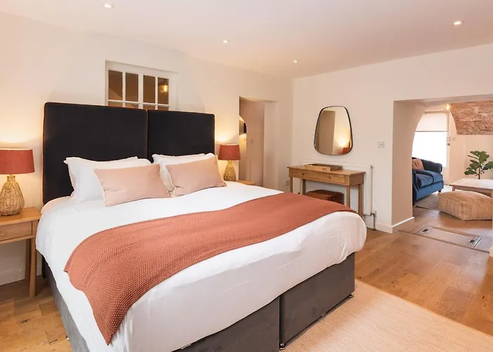 Redcliffe Parade No 9 I Centre Daire Bristol