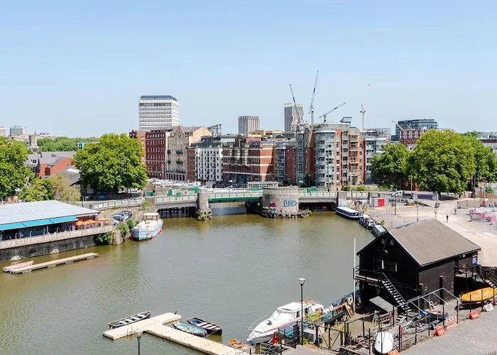 Redcliffe Parade No 9 I Centre